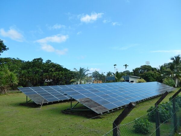 Solar panels, Fiji ﻿— Michael Coghlan﻿, Flickr, ﻿﻿CC BY-SA 2.0 DEED