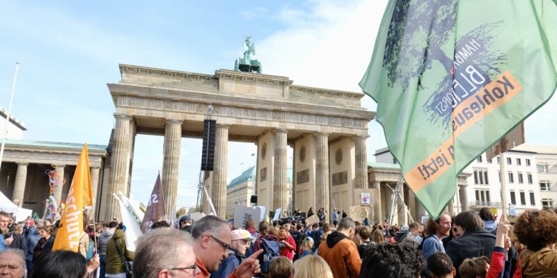 According to reports, around 270,000 people joined the climate strike in Berlin on 20 Sept 2019.